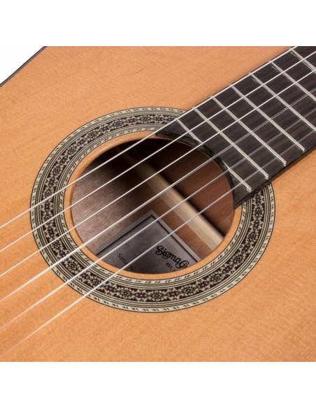 Guitare Classique électroacoustique SIGMA CMC-6E vue rosace